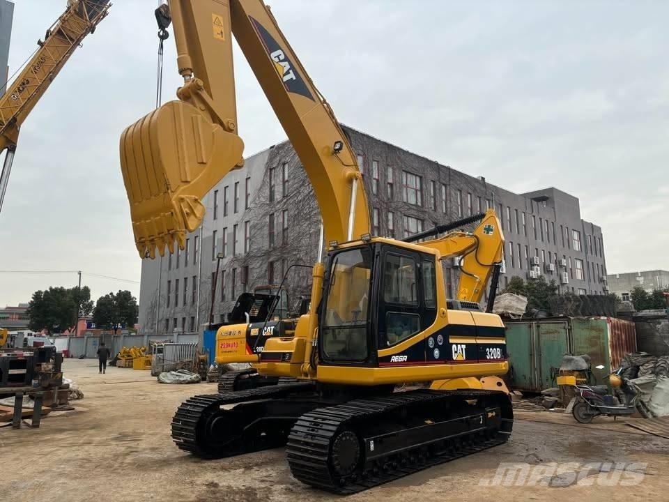 CAT 320 B L Roomikekskavaatorid