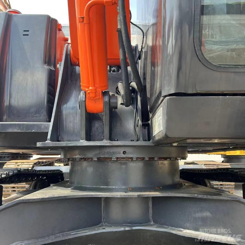 Hitachi ZX 70 Miniekskavaatorid < 7 t