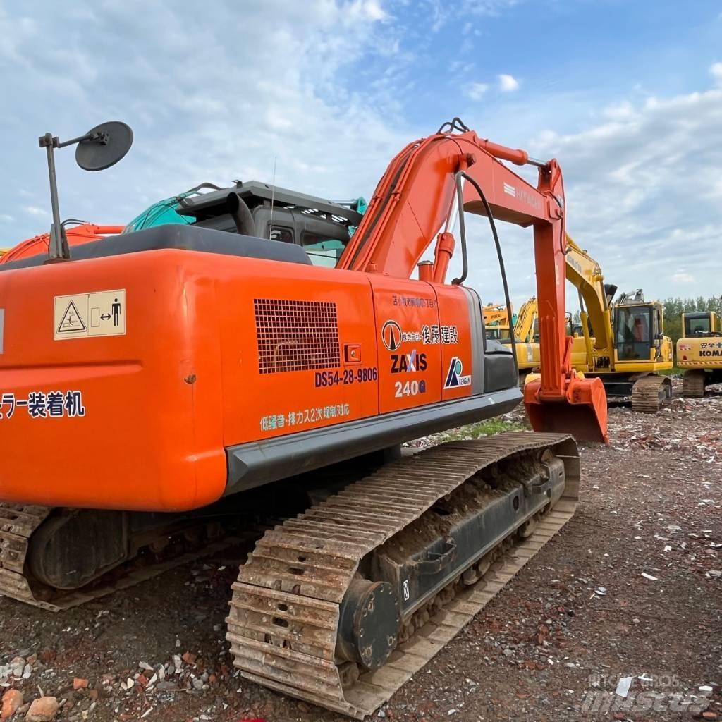 Hitachi zx240 Roomikekskavaatorid