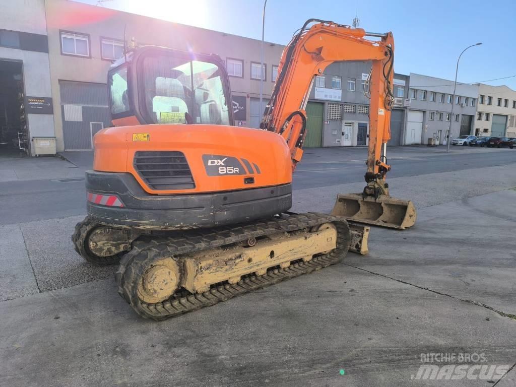 Doosan DX 85 R-3 Väikeekskavaatorid 7t-12t