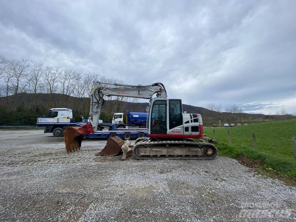 Takeuchi TB 2150 R Roomikekskavaatorid