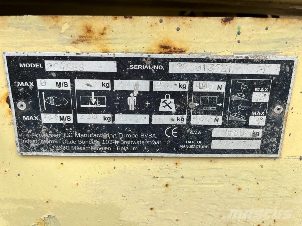 JLG 2646 ES Käärtõstukid