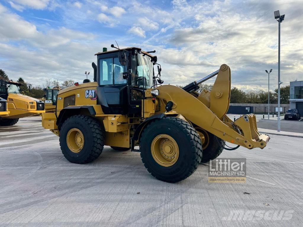 CAT 938 M Rataslaadurid