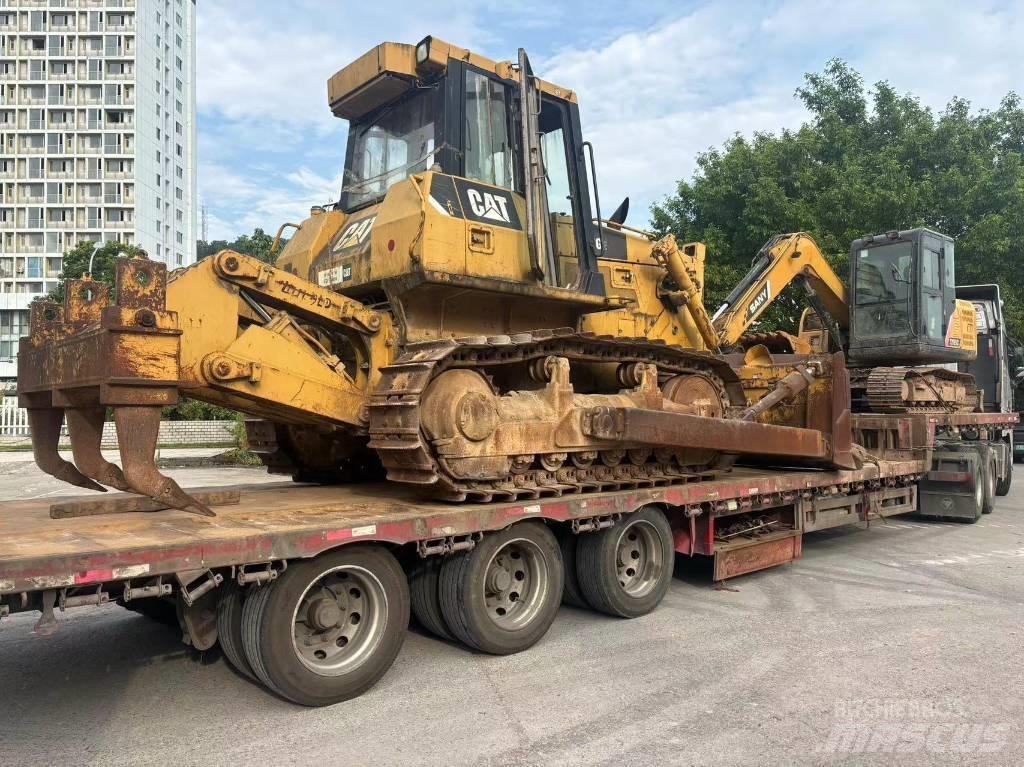 CAT D 7 G 2 Buldooserid