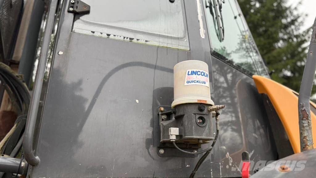 CASE 330 B Liigendraamiga pinnaseveokid