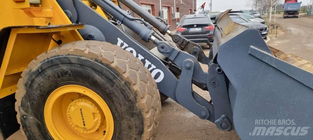 Volvo L 90 B Rataslaadurid