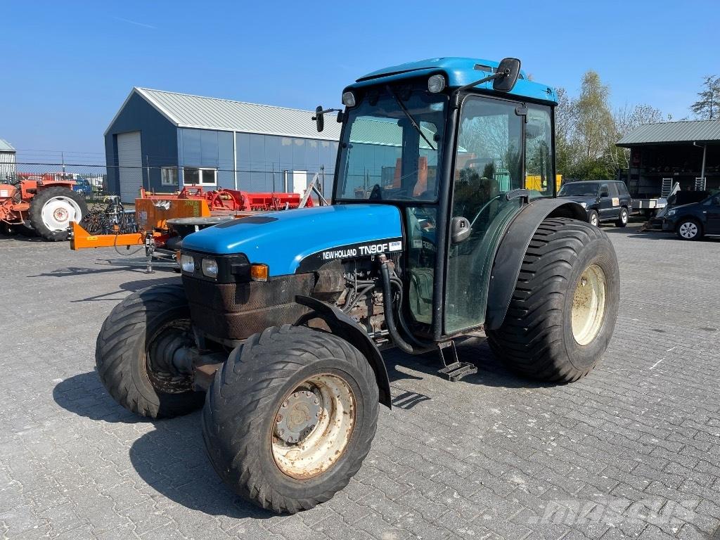 New Holland TN 90 F Traktorid