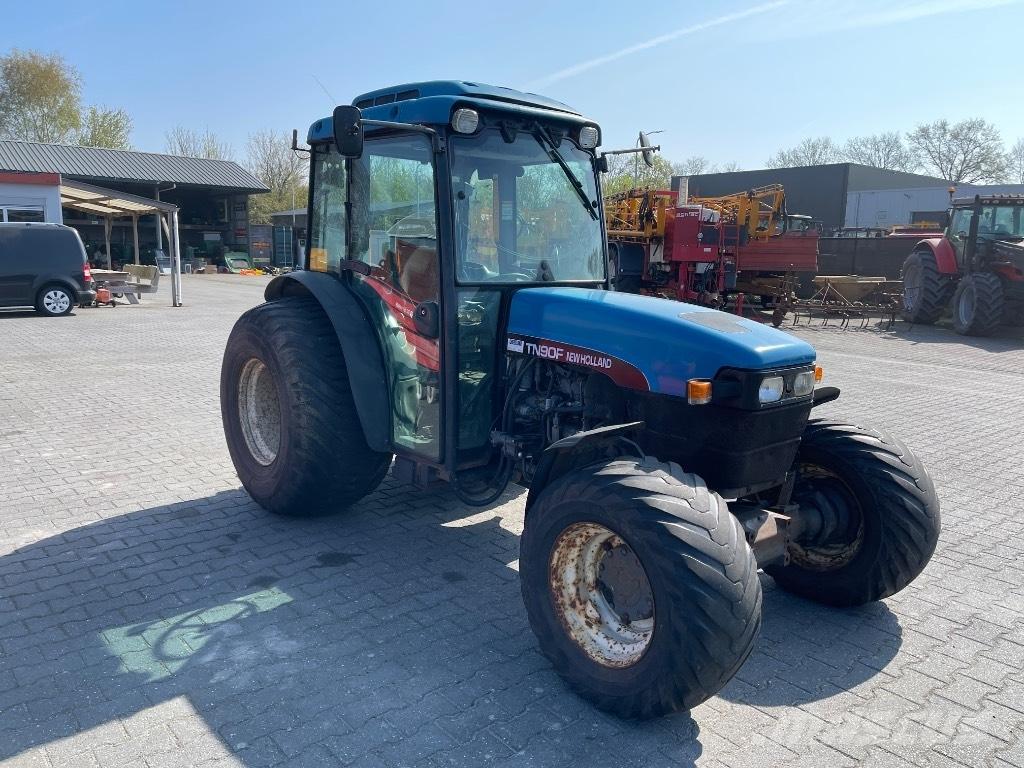 New Holland TN 90 F Traktorid
