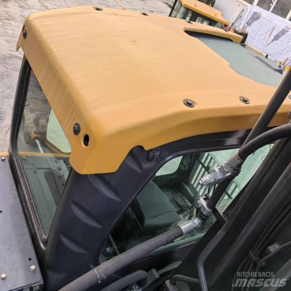 Volvo EC 210 D Roomikekskavaatorid