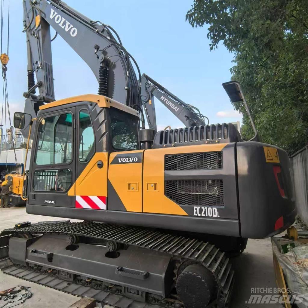 Volvo EC 210 D Roomikekskavaatorid
