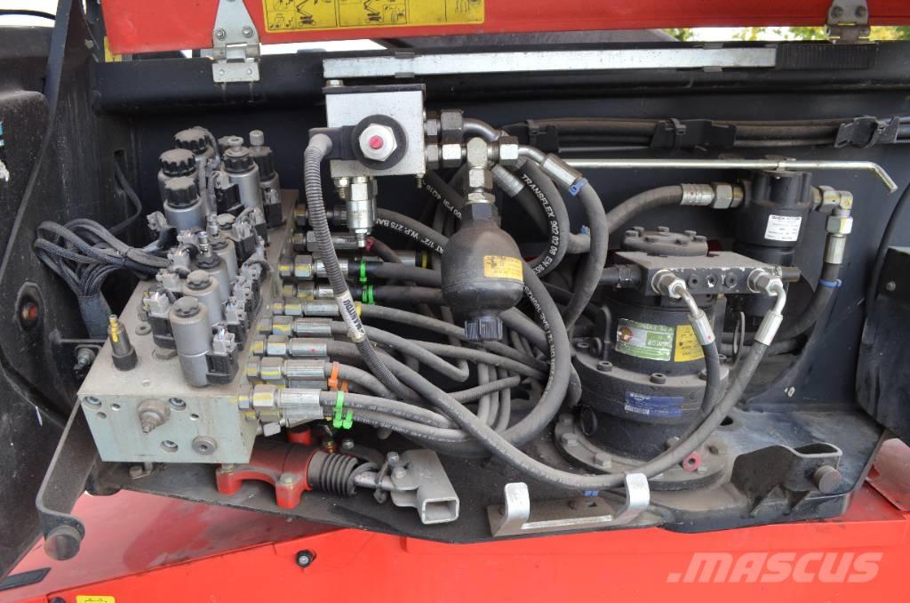 Manitou ManGo 12 Iseliikuvad poomtõstukid