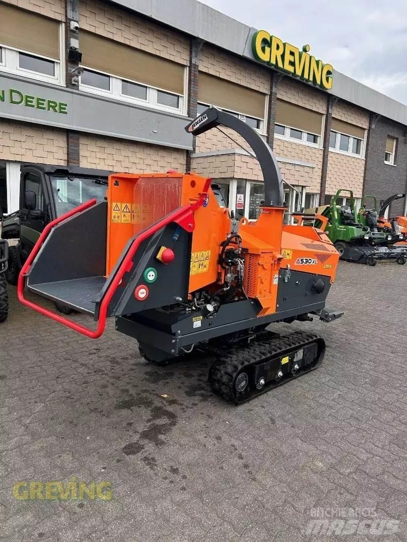 Jensen A530 Raupe Iseliikuvad silokombainid