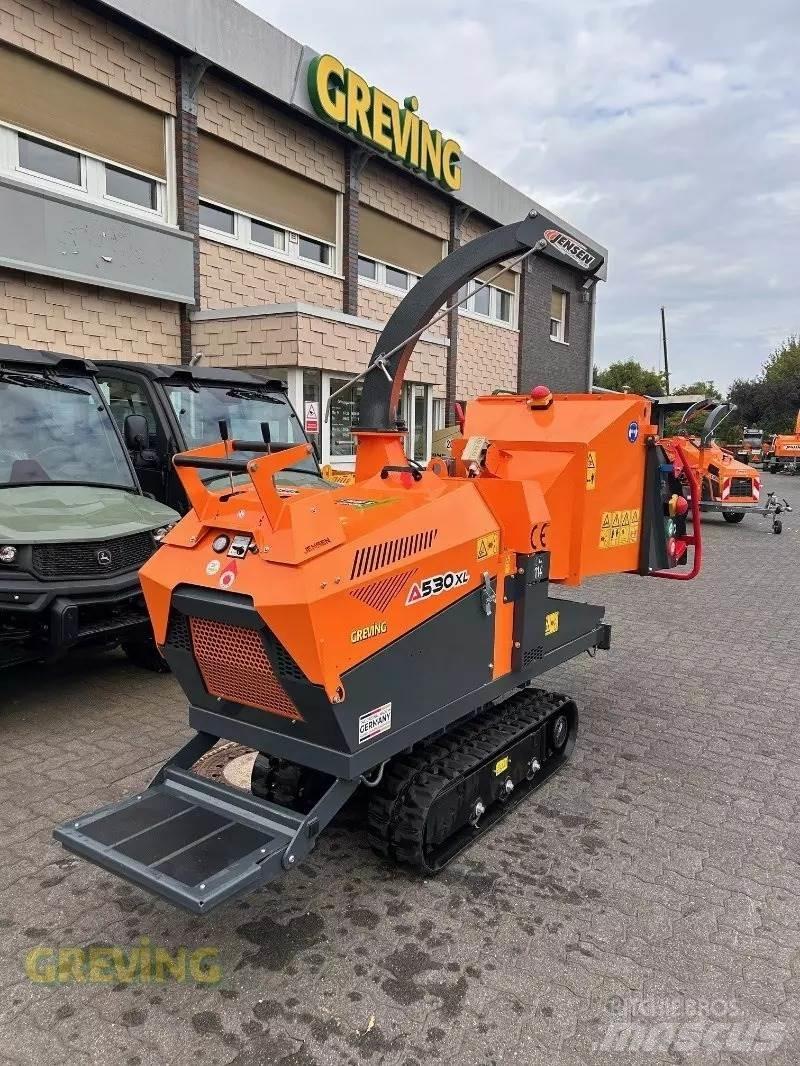 Jensen A530 Raupe Iseliikuvad silokombainid