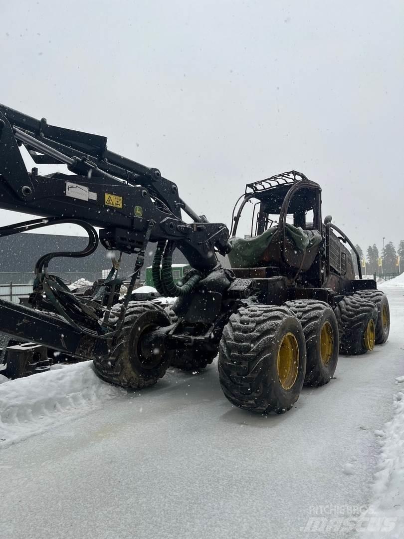 John Deere 1270G Harvesterid