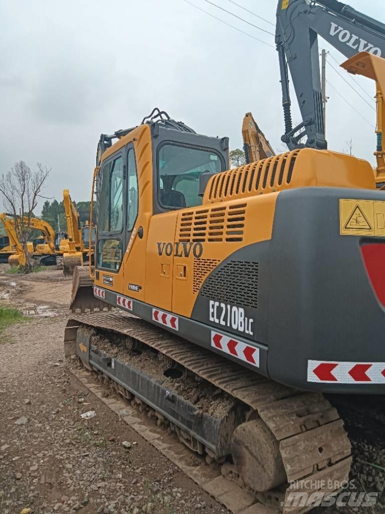 Volvo EC 210 Roomikekskavaatorid