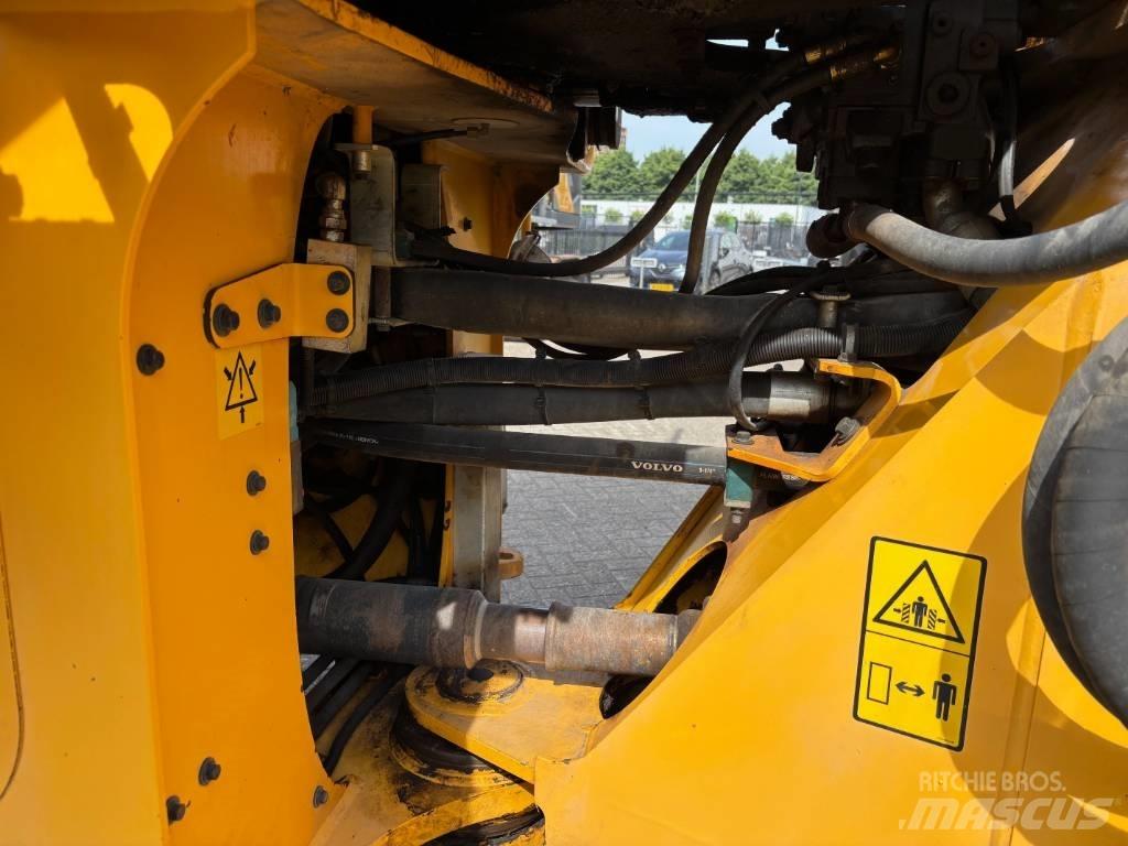 Volvo L 110 F Rataslaadurid