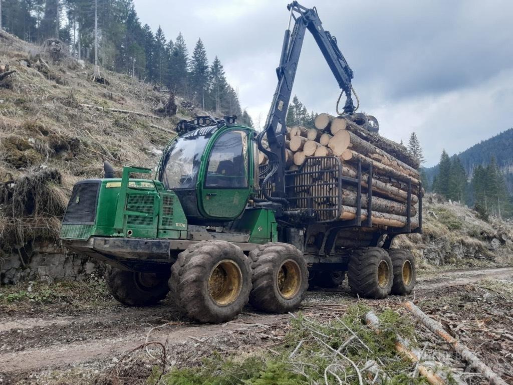 John Deere 1110 E Forwarderid
