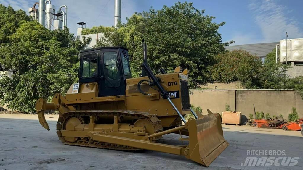 CAT D 7 G LGP Buldooserid