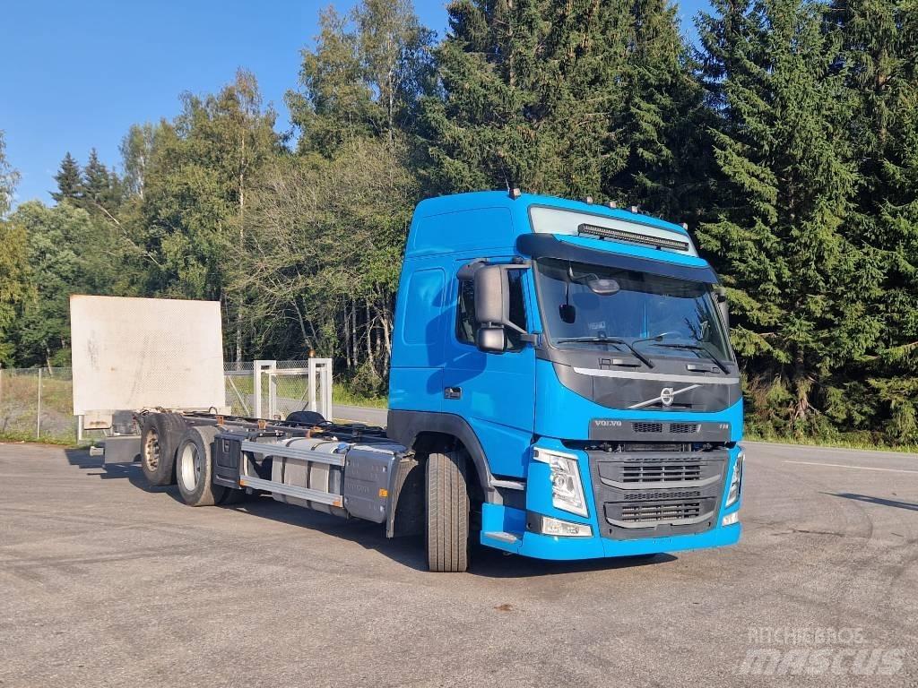 Volvo FM500 6X2*4 Raamautod