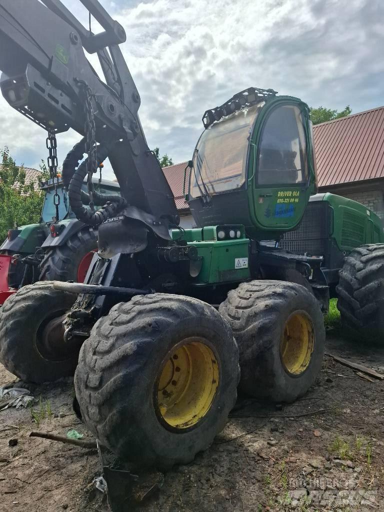 John Deere 1170 E Harvesterid