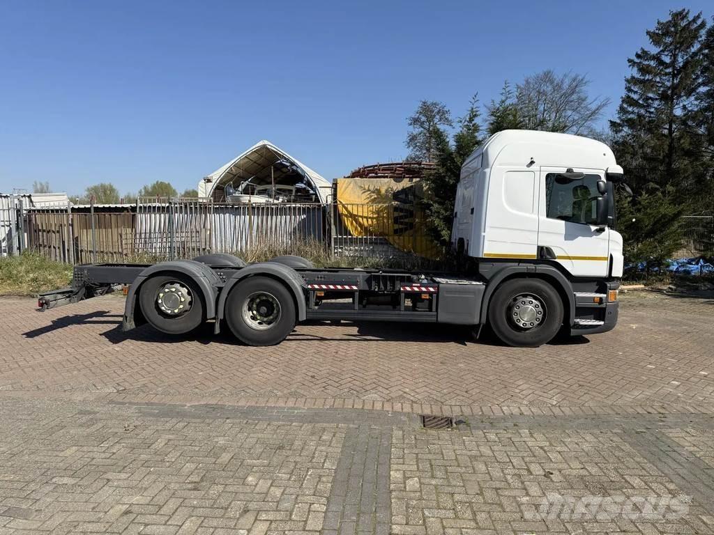 Scania P280 Raamautod