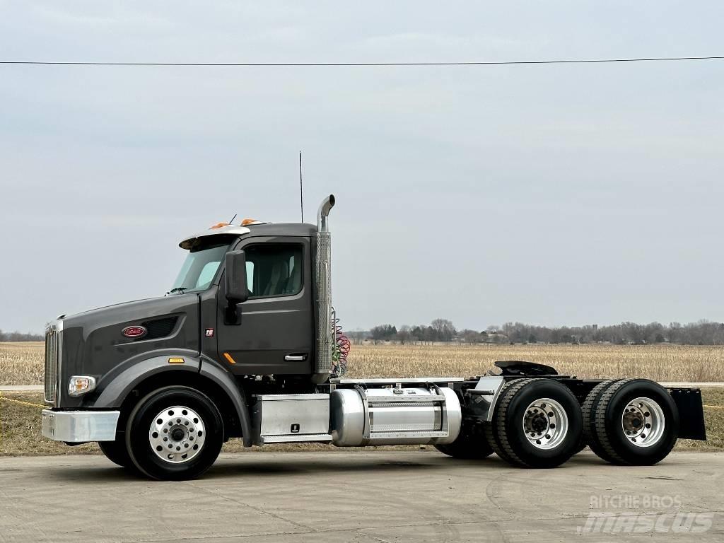 Peterbilt 567 Sadulveokid