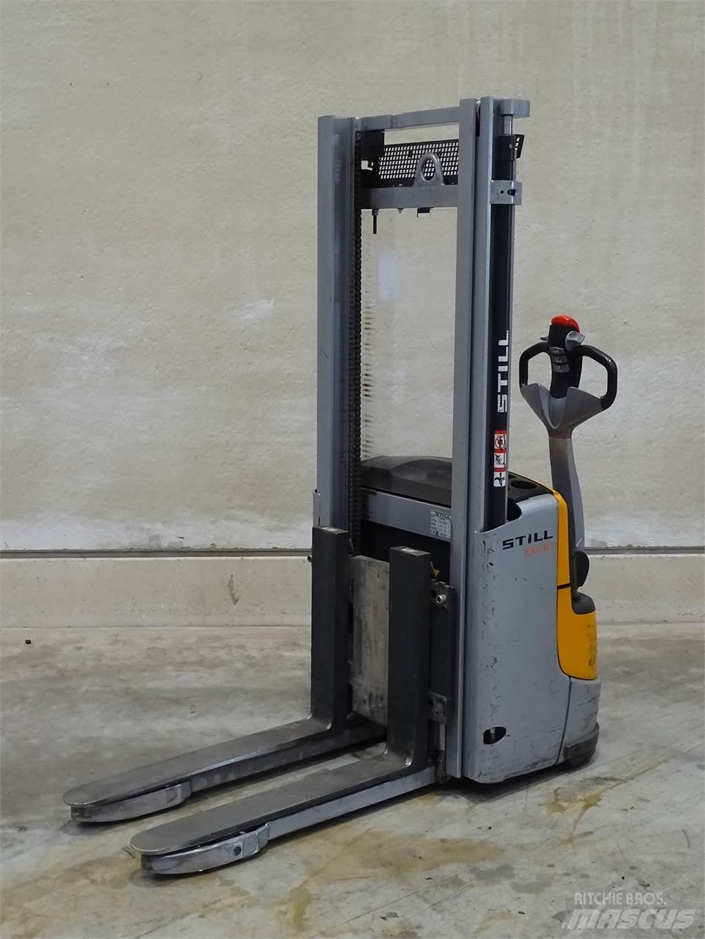 Still EXV10/860MM Järelkäidavad virnastajad