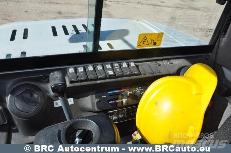 Takeuchi TB260 Roomikekskavaatorid