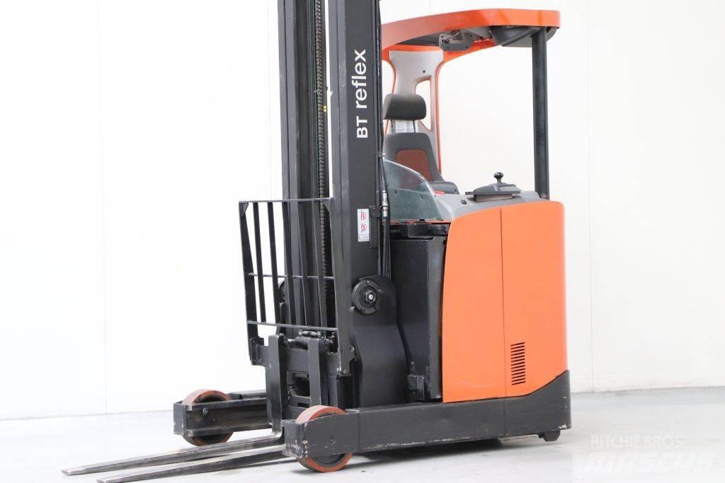 BT RRE160 Lükandmastiga tõstukid