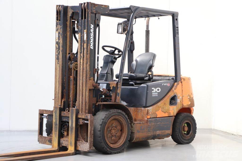 Doosan D30S-5 Diiseltõstukid