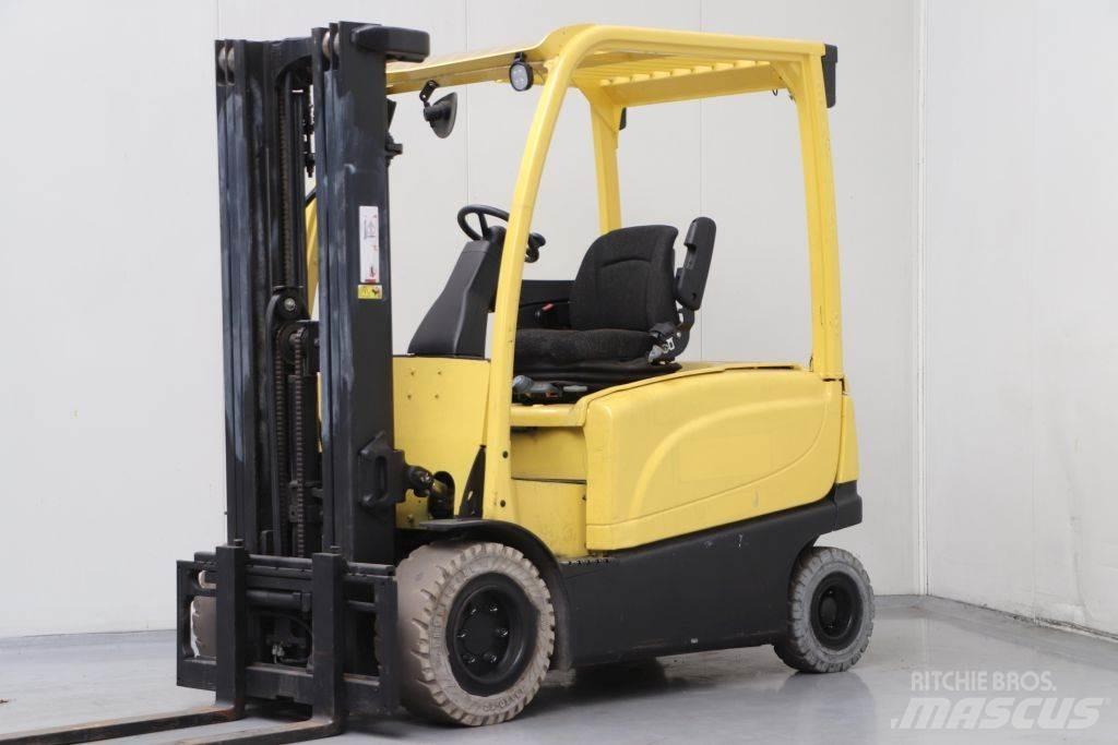 Hyster J2.2XN Elektritõstukid