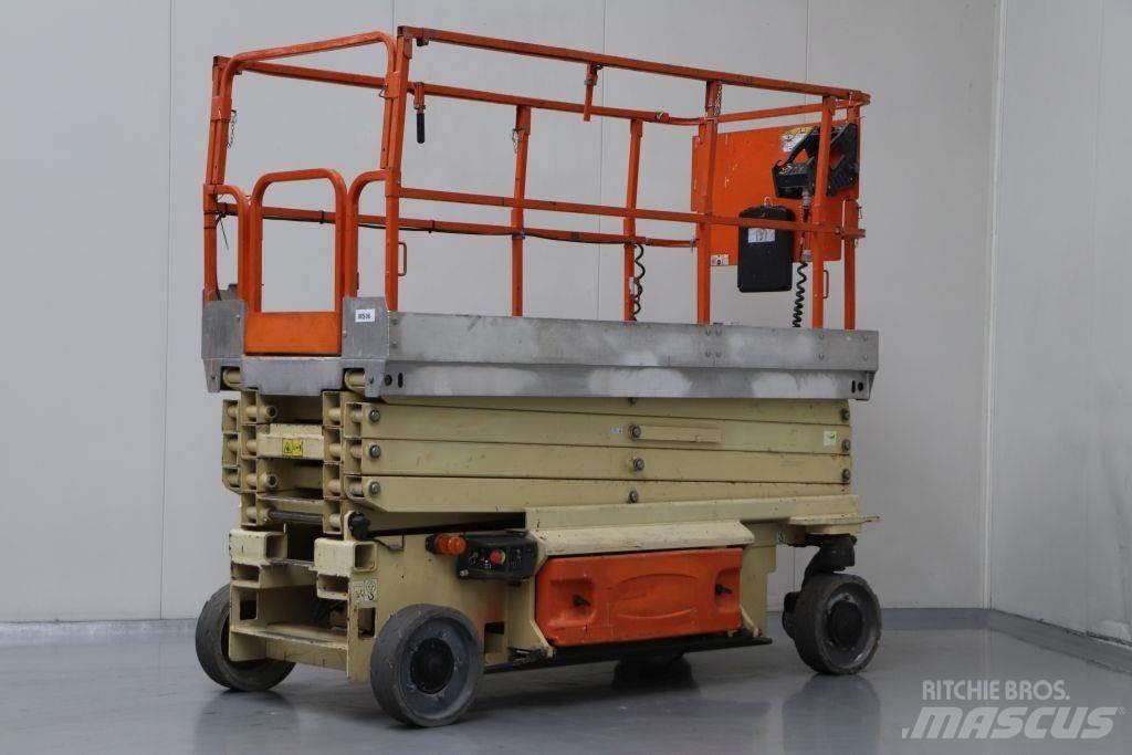 JLG 3246 ES Käärtõstukid