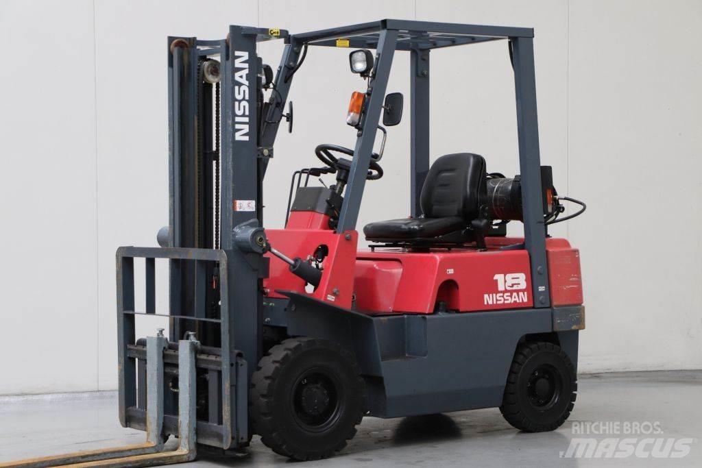 Nissan J01A18 Gaasitõstukid