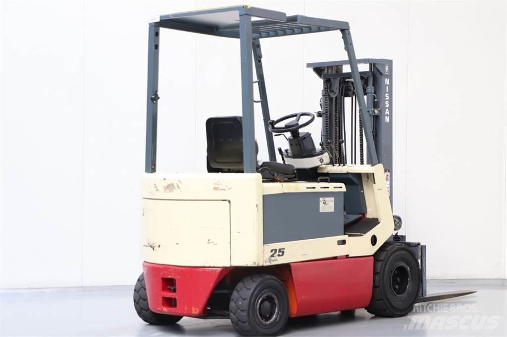 Nissan UM02L25U Elektritõstukid