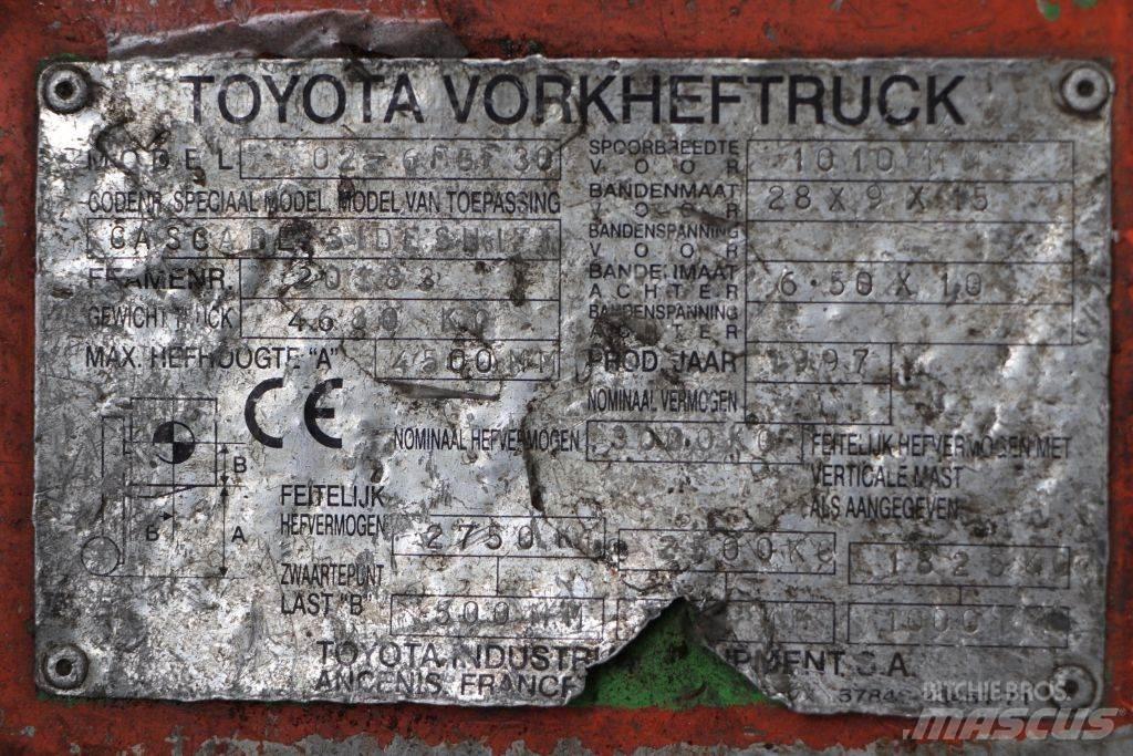 Toyota 02-6FGF30 Gaasitõstukid