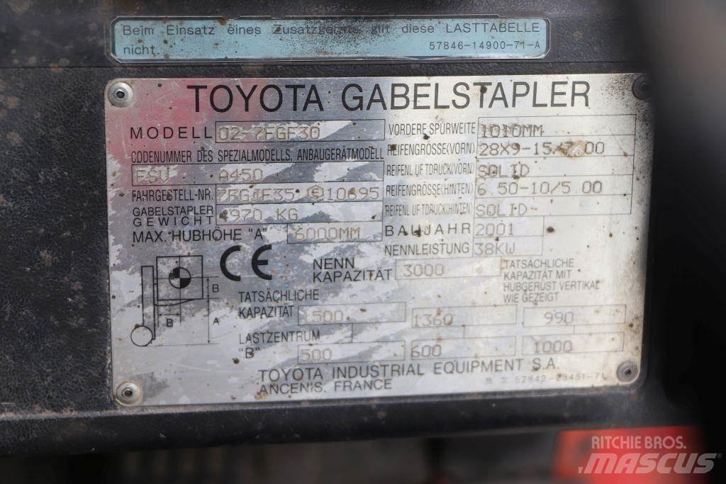 Toyota 02-7FGF30 Gaasitõstukid