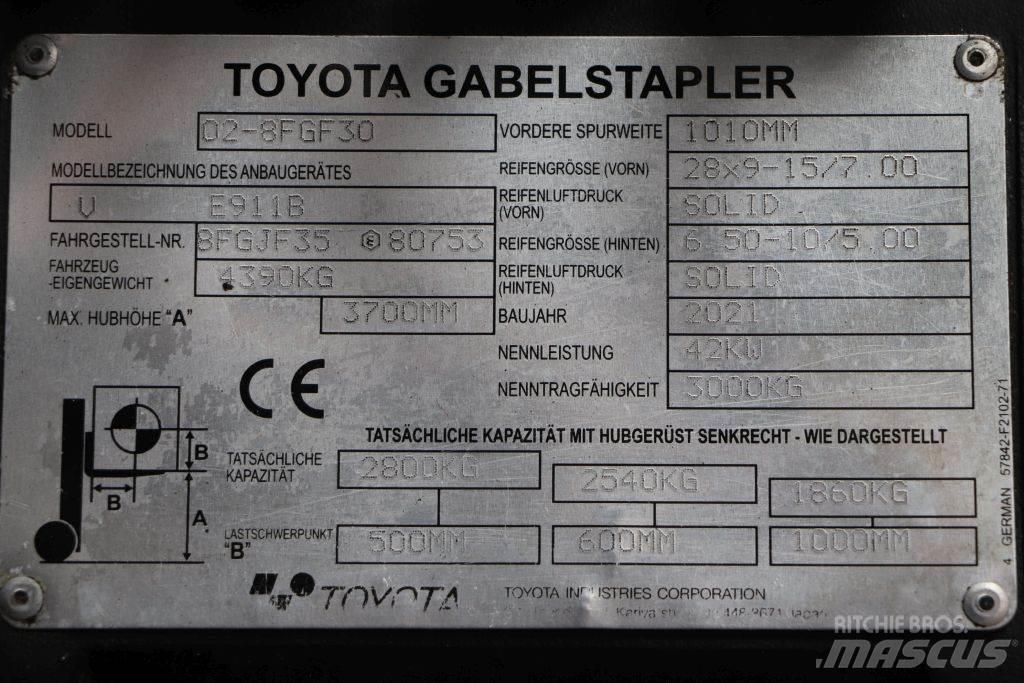Toyota 02-8FGF30 Gaasitõstukid