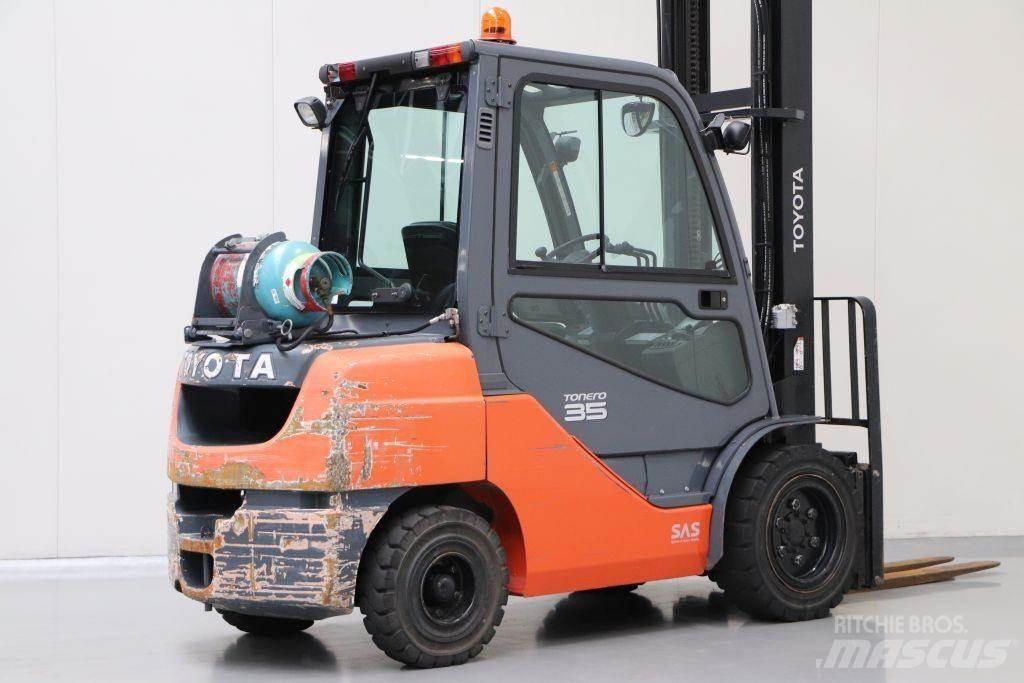 Toyota 02-8FGJF35 Gaasitõstukid