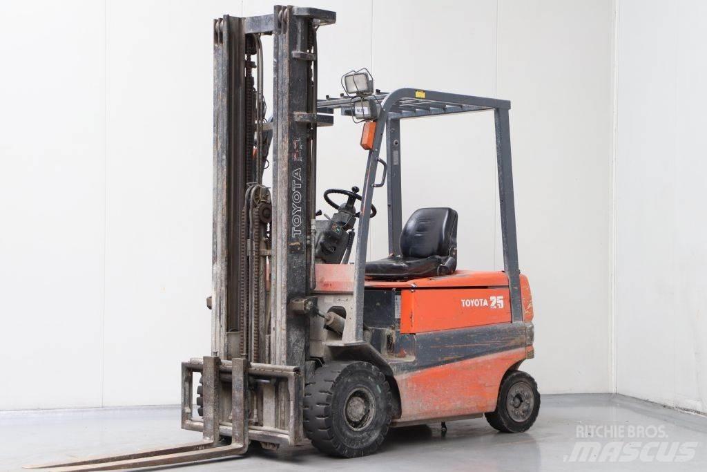 Toyota FBMF25 Elektritõstukid