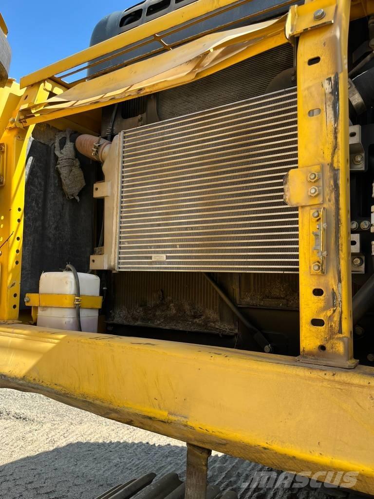 Komatsu PC 390 LC-10 Roomikekskavaatorid