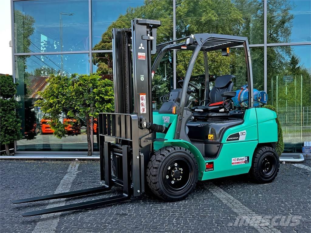 Mitsubishi FG30N Gaasitõstukid