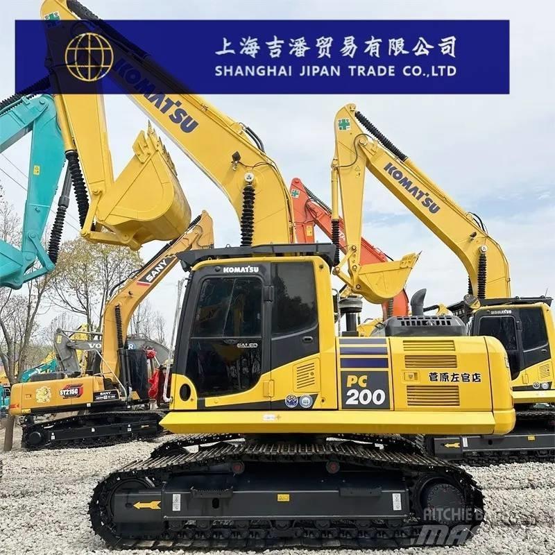 Komatsu PC 200 Roomikekskavaatorid