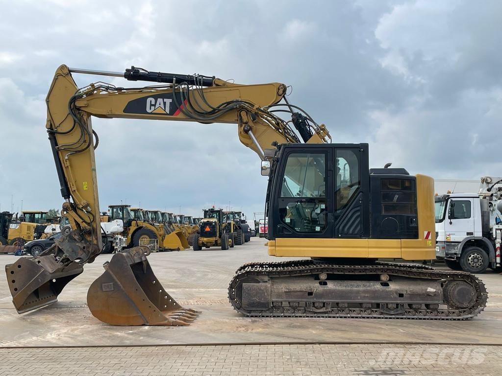 CAT 325F LCR Roomikekskavaatorid