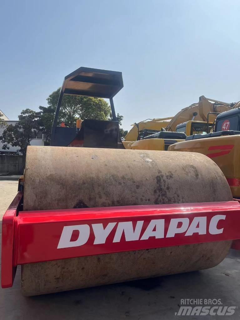 Dynapac CA 251 D Ühe trumliga rullid