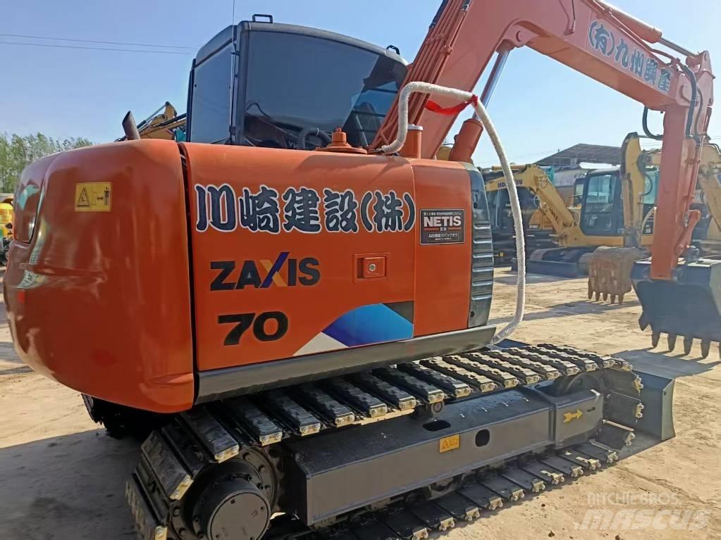 Hitachi ZX 70 Roomikekskavaatorid