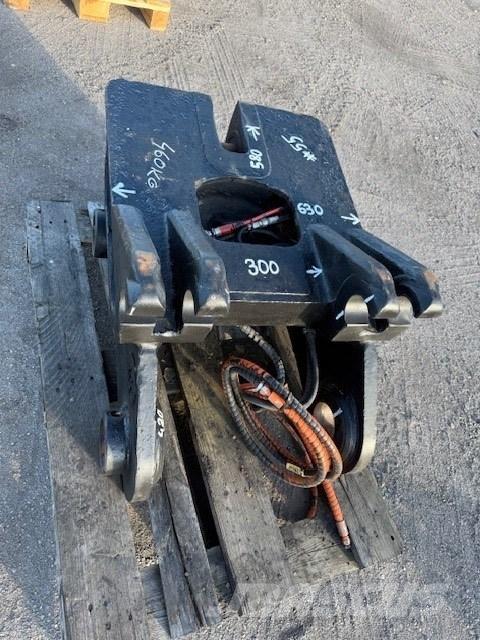 Volvo QUICK COUPLERS Kiirliitmikud
