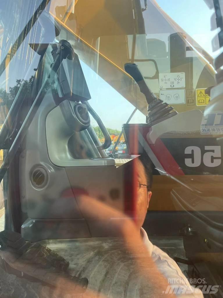 CAT 320 gx Roomikekskavaatorid