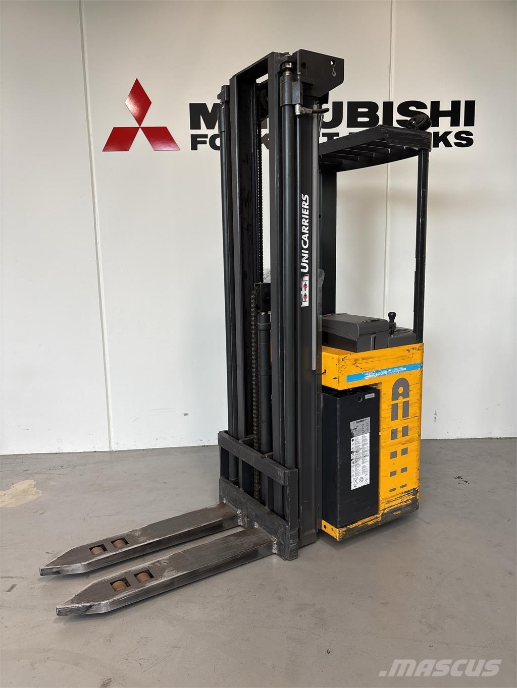 Atlet ASN200 Platvormiga virnastajad