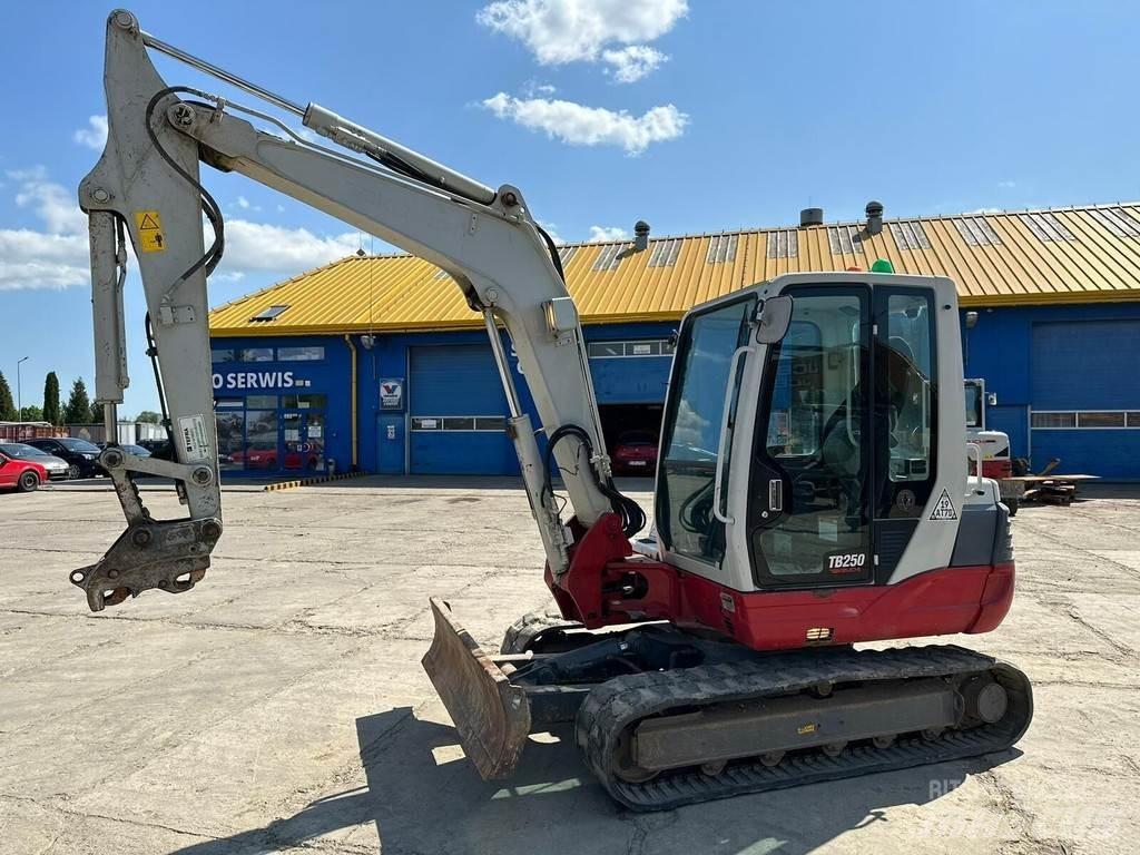 Takeuchi TB250 Miniekskavaatorid < 7 t