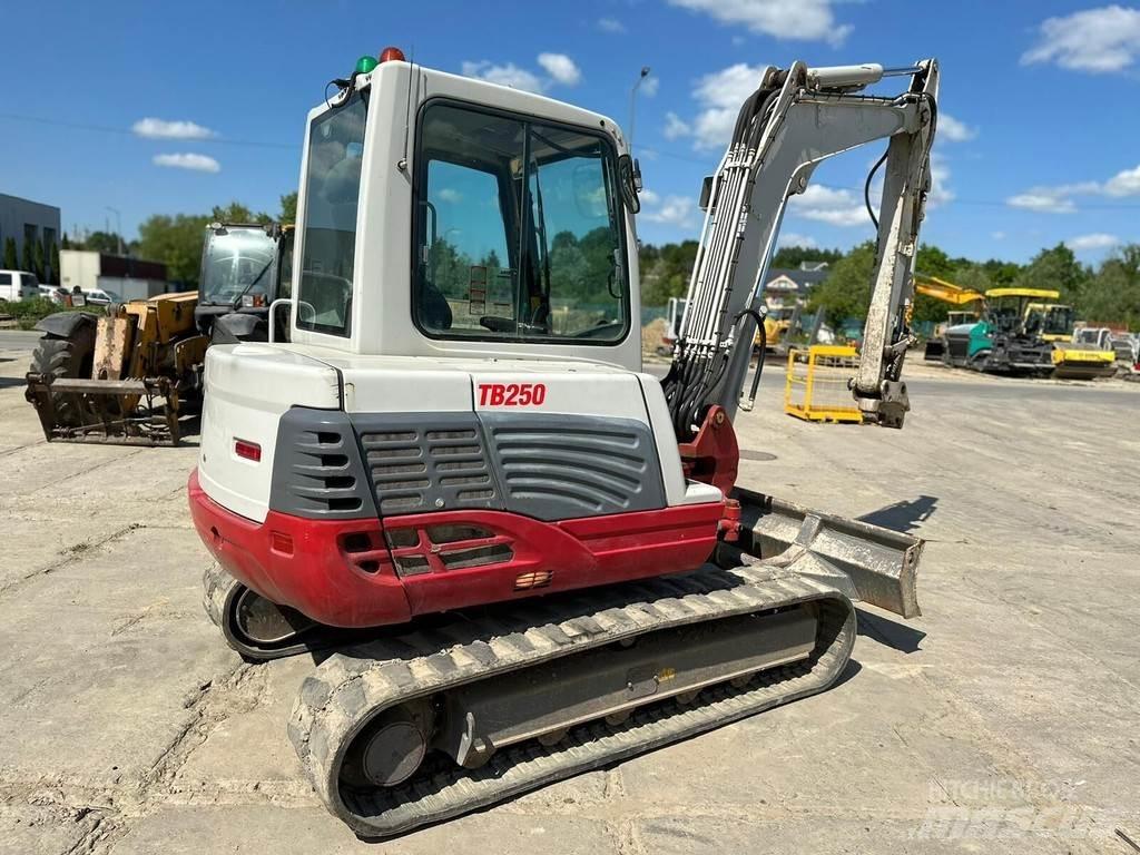 Takeuchi TB250 Miniekskavaatorid < 7 t